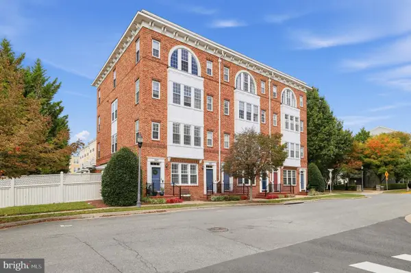 185 Chevy Chase St #185, GAITHERSBURG, MD 20878