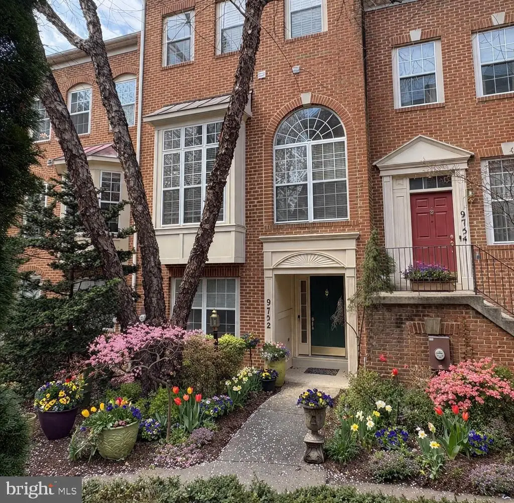 9752 Athletic Way, Gaithersburg, MD 20878 - #1