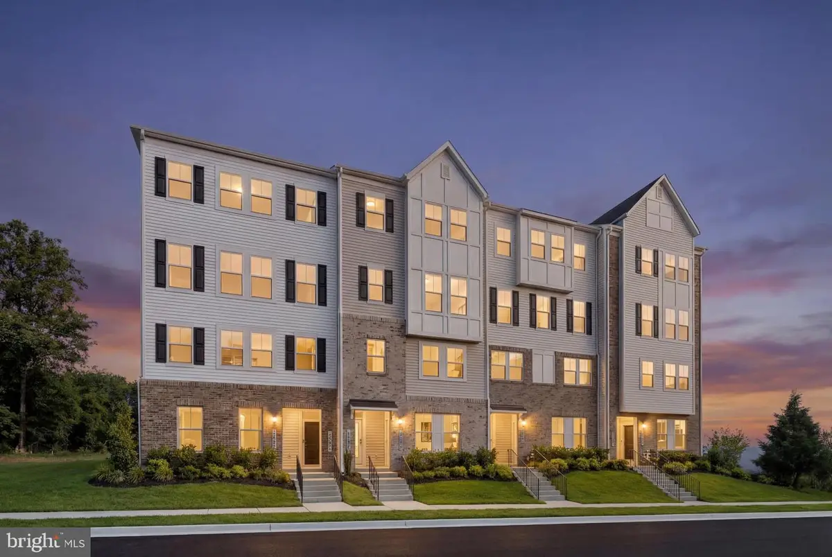 19566 Village Walk Dr, Montgomery Village, MD 20886 - #1