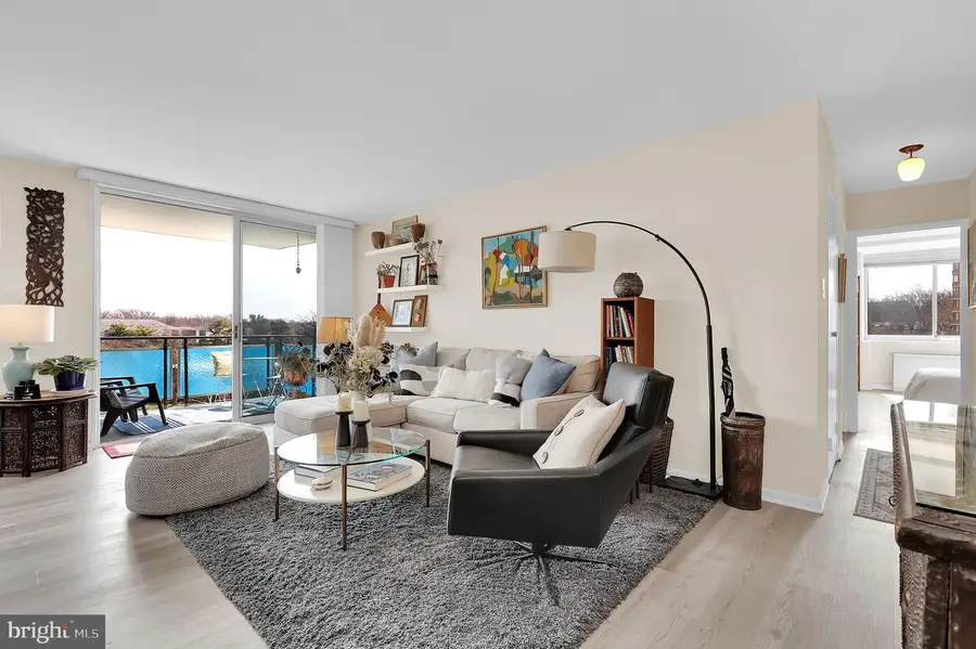 10401 Grosvenor Pl #721, Rockville, MD 20852 - #2