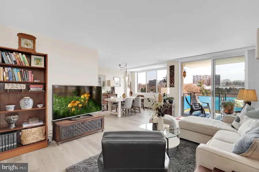 10401 Grosvenor Pl #721, Rockville, MD 20852 - #3