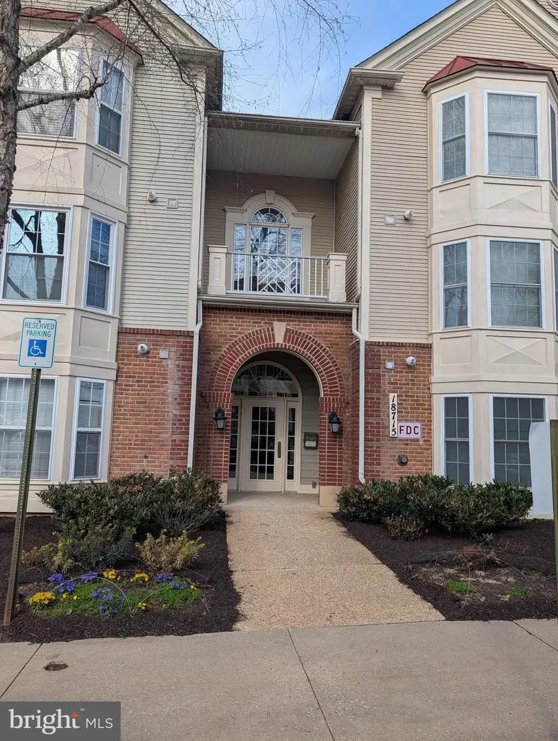 18715 Sparkling Water Dr #9-202, Germantown, MD 20874 - #1