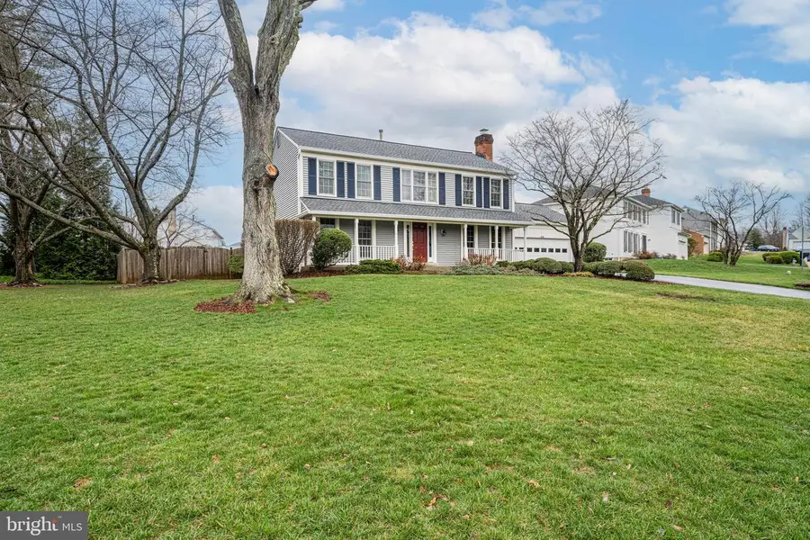 17100 Flatwood Dr, Rockville, MD 20855 - #2