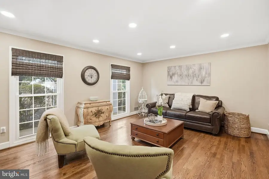 1 Paddock Ct, Potomac, MD 20854 - #3