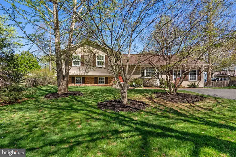 8505 Calypso Ln, Gaithersburg, MD 20879 - #2