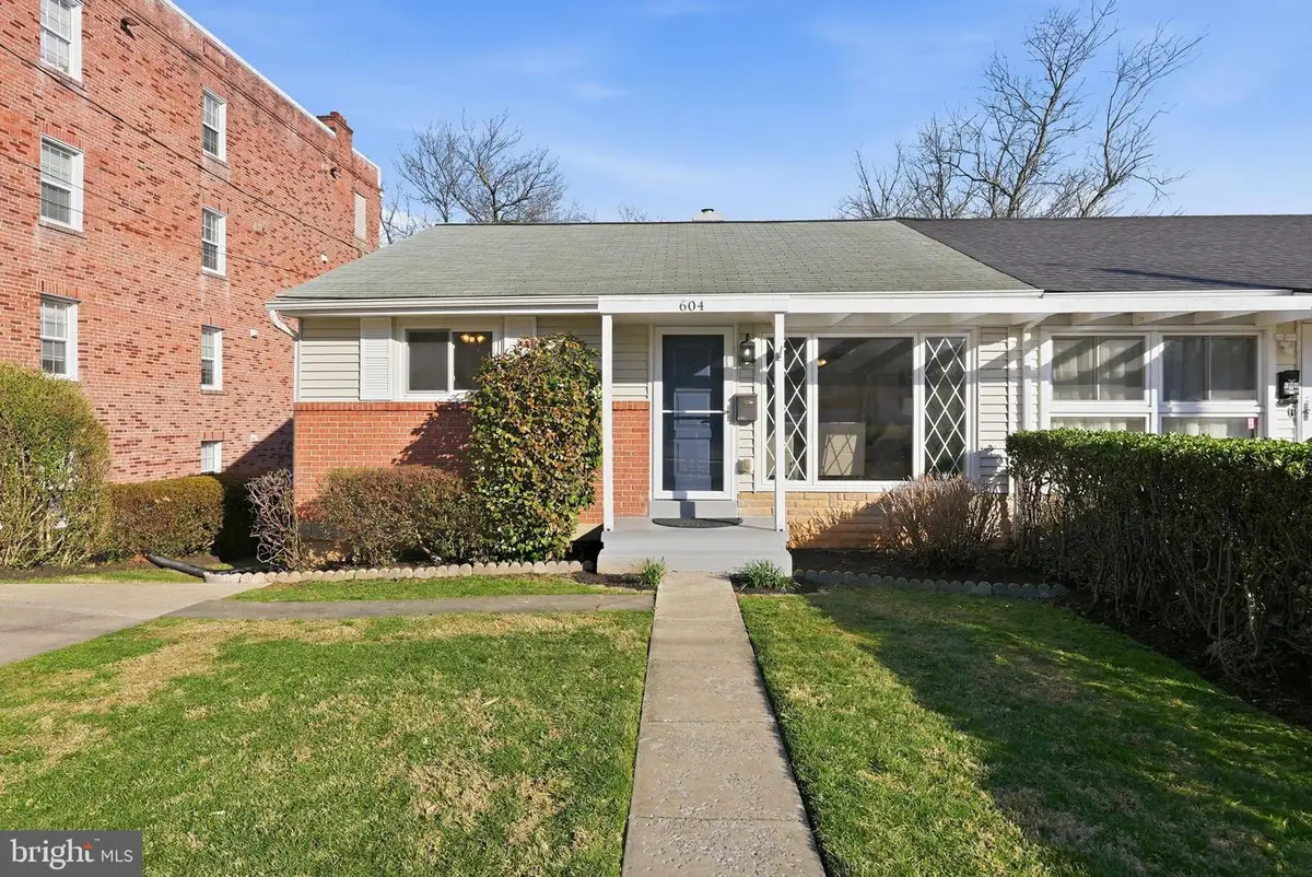 604 Blandford St, Rockville, MD 20850 - #1
