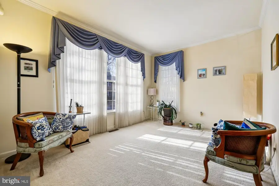 217 Church Gate Ln, Gaithersburg, MD 20878 - #3