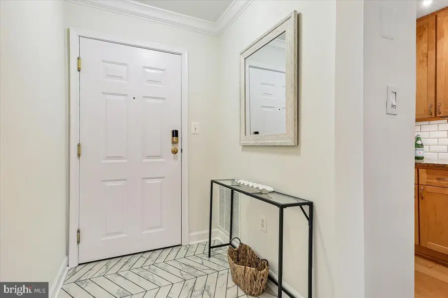 801 Pleasant Dr #80111, Rockville, MD 20850 - #2