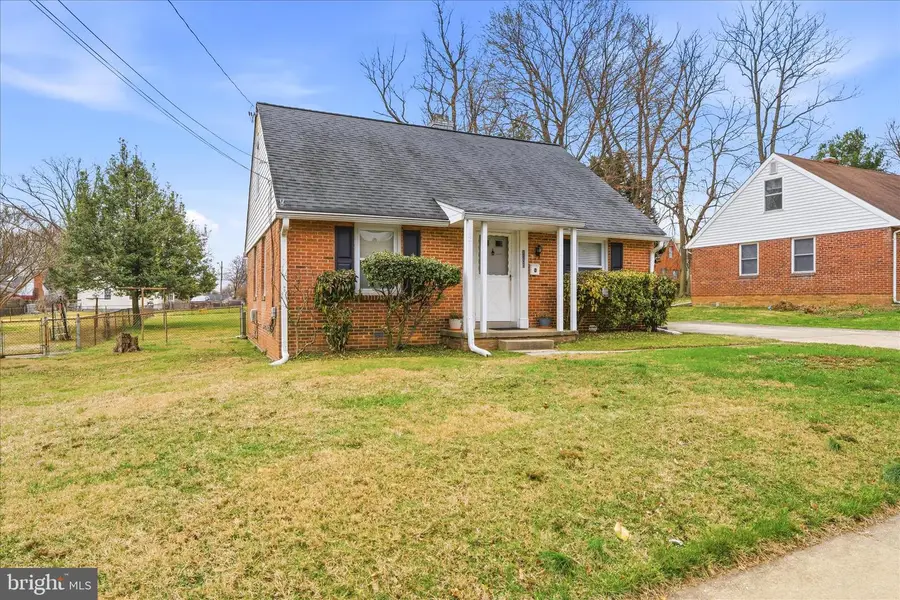 1105 Edmonston Dr, Rockville, MD 20851 - #2