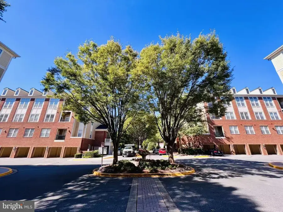 9405 Blackwell Rd #307, Rockville, MD 20850 - #2