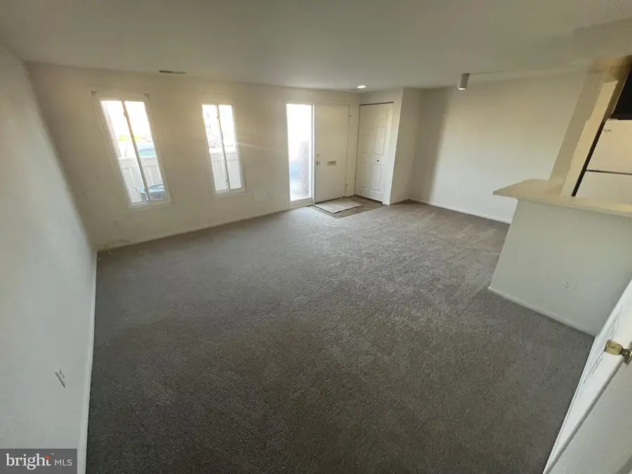 19480 Brassie Pl, Gaithersburg, MD 20886 - #2