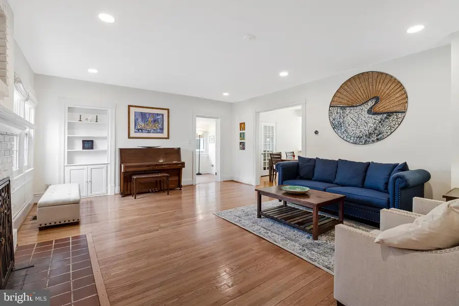 4614 Norwood Dr, Chevy Chase, MD 20815 - #3