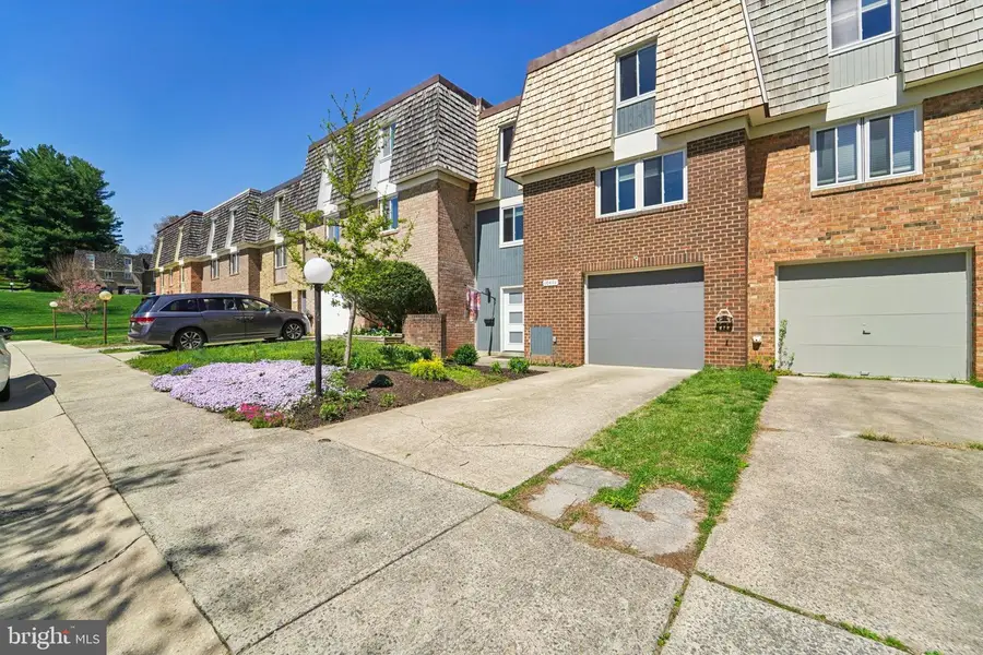 10449 Kardwright Ct, Montgomery Village, MD 20886 - #3