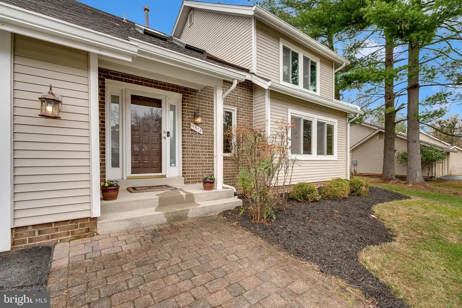 11512 Flints Grove Ln, North Potomac, MD 20878 - #3