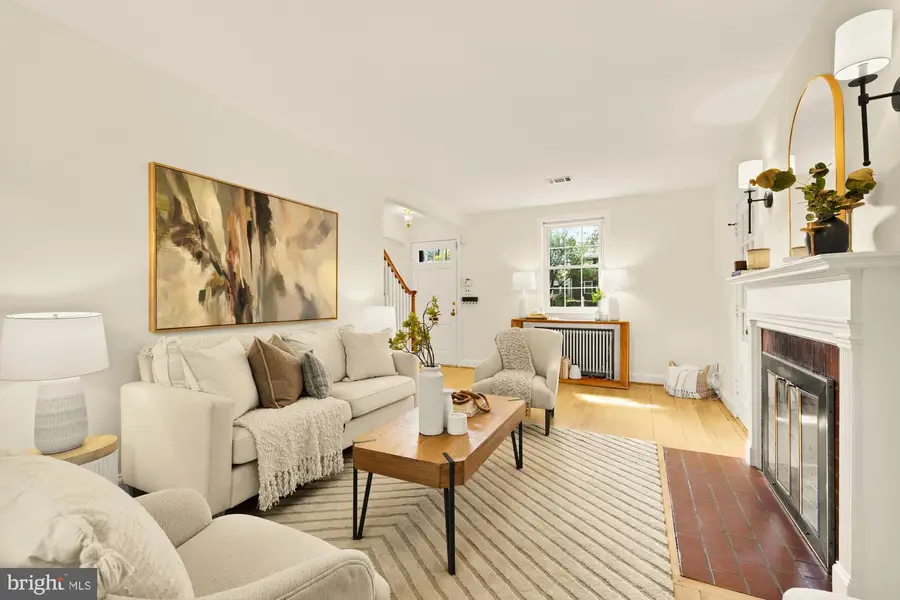 9409 Woodland Dr, Silver Spring, MD 20910 - #3