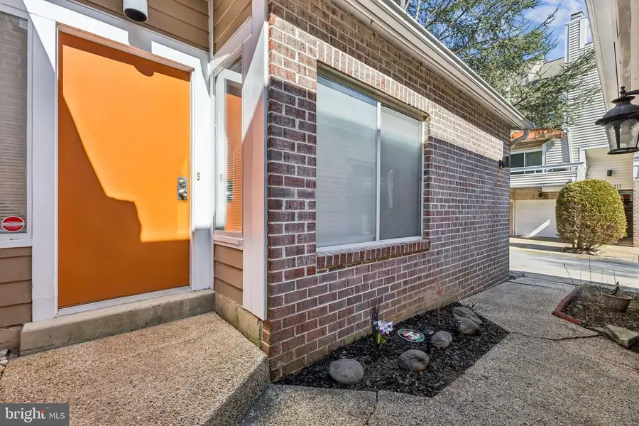 9814 Dockside Ter, Montgomery Village, MD 20886 - #3