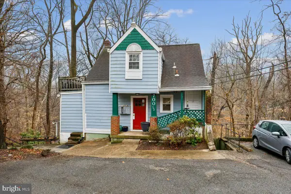 700-a Chaney Dr, TAKOMA PARK, MD 20912