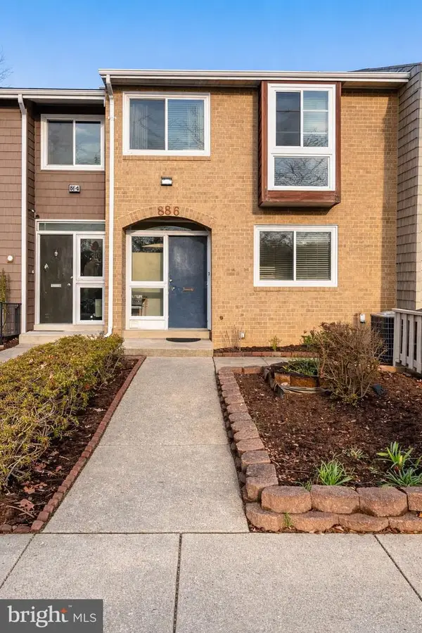 886 New Mark Esplanade, ROCKVILLE, MD 20850