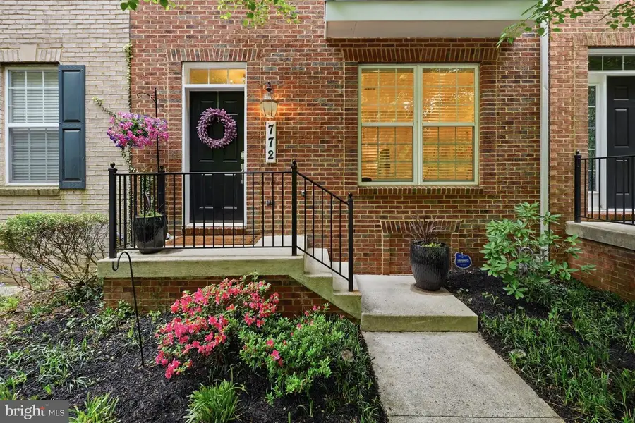 772 Raven Ave, Gaithersburg, MD 20877 - #2