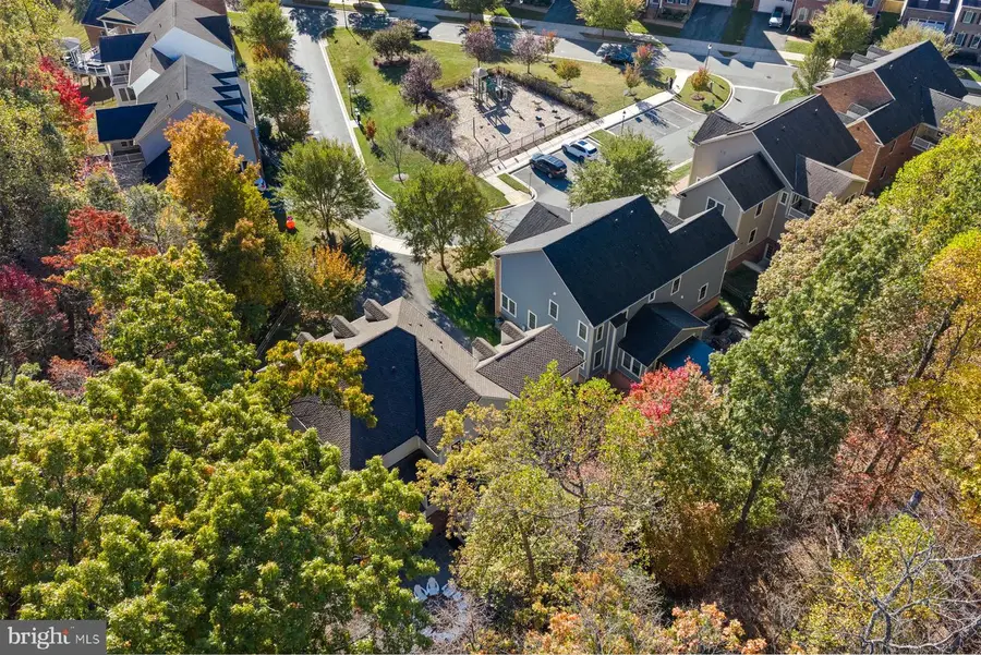 415 Greenebaum Ln, Gaithersburg, MD 20878 - #3
