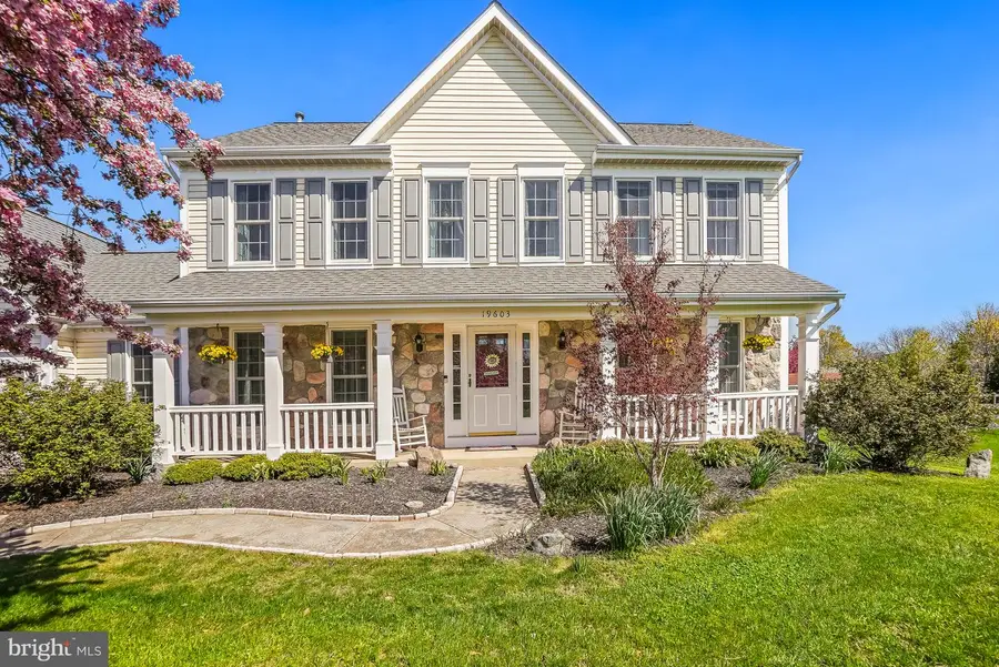 19603 Seymour Ct, Poolesville, MD 20837 - #2