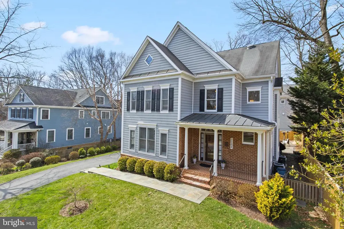 9204 Lindale Dr, Bethesda, MD 20817 - #1