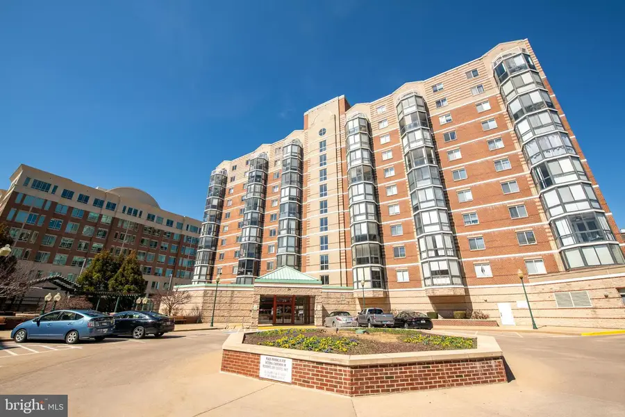 24 Courthouse Sq #212, Rockville, MD 20850 - #2