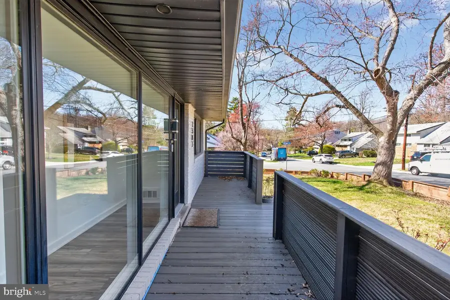 1501 Bradley Ave, Rockville, MD 20851 - #3