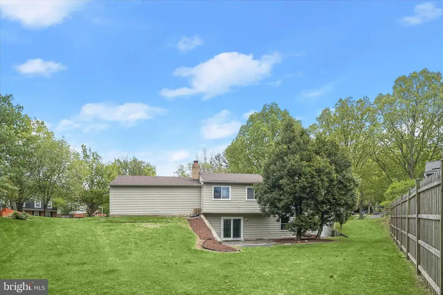 625 Watts Branch Pkwy, Potomac, MD 20854 - #2