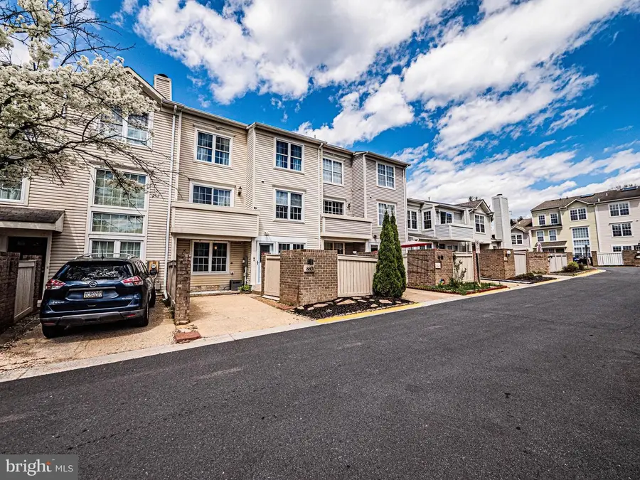 8807 Rustburg Cir, Montgomery Village, MD 20886 - #2