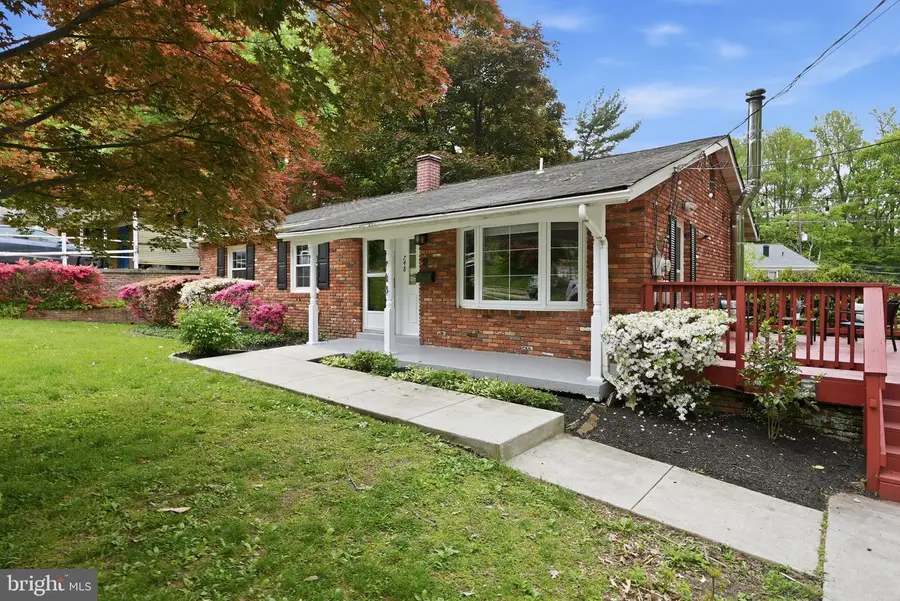 748 Beall Ave, Rockville, MD 20850 - #2