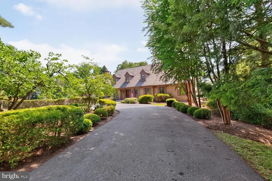 10812 S. Glen Rd., Potomac, MD 20854 - #3