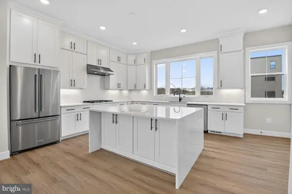 11900 Northpark Dr, NORTH BETHESDA, MD 20852