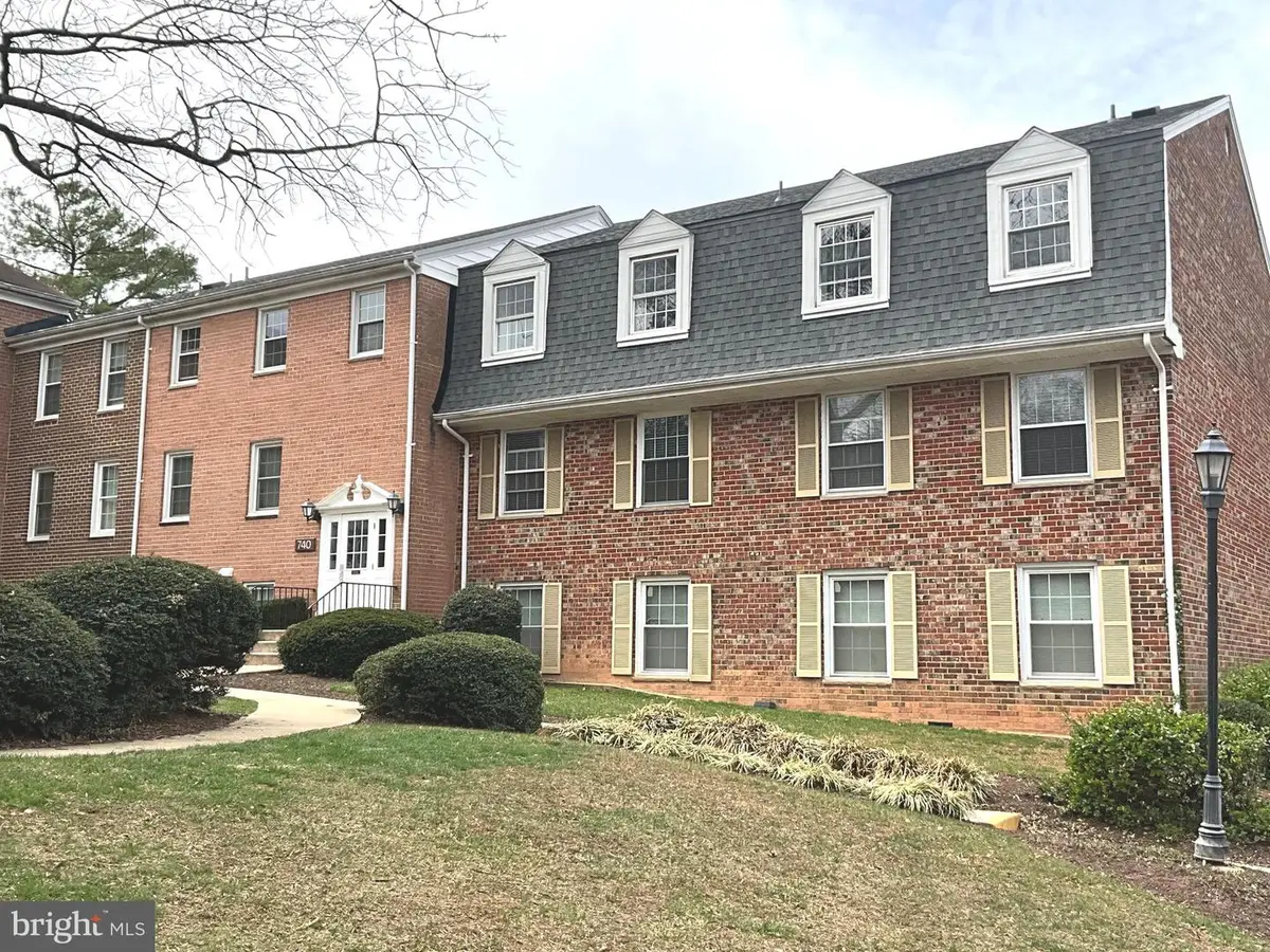 740 Quince Orchard Blvd #202, Gaithersburg, MD 20878 - #1