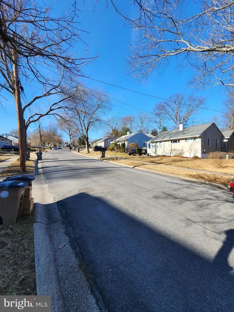 1212 Allison Dr, Rockville, MD 20851 - #3