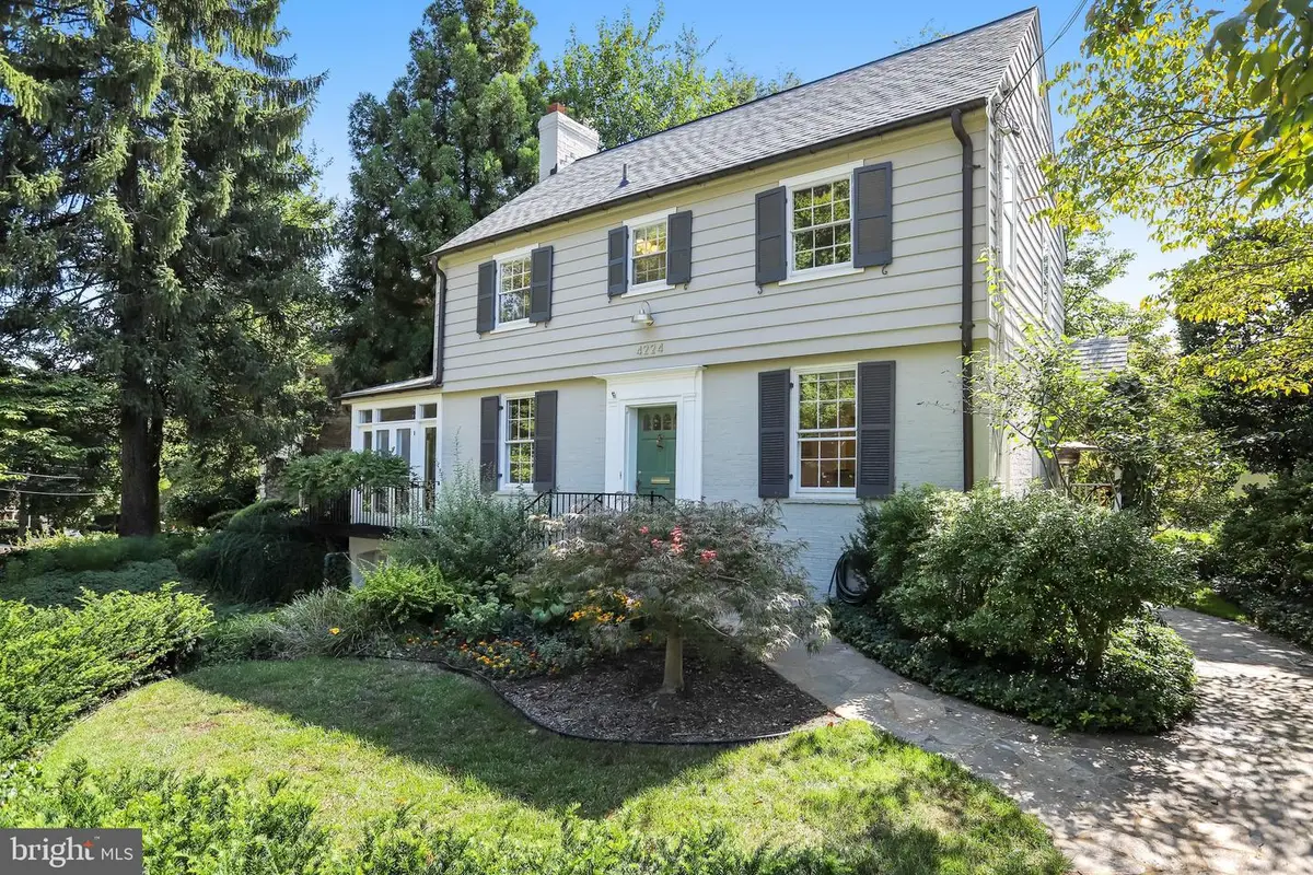 4224 Oakridge Ln, Chevy Chase, MD 20815 - #1