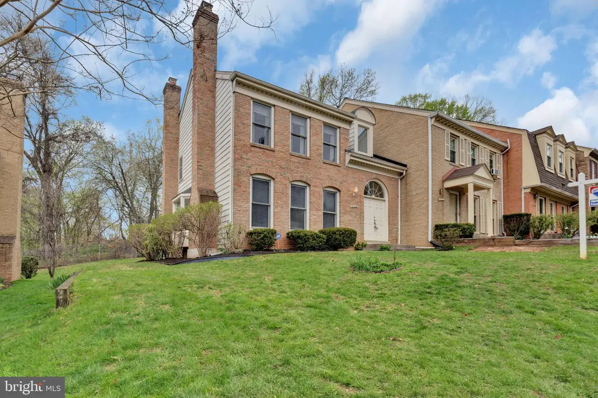 12228 Tildenwood Dr, Rockville, MD 20852 - #1
