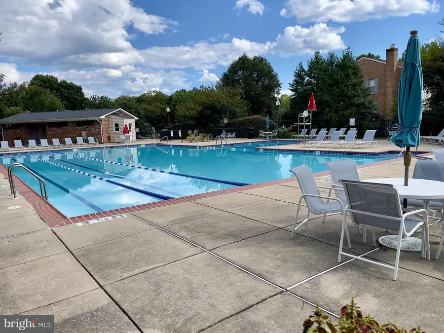 407 Palmtree Dr, Gaithersburg, MD 20878 - #3