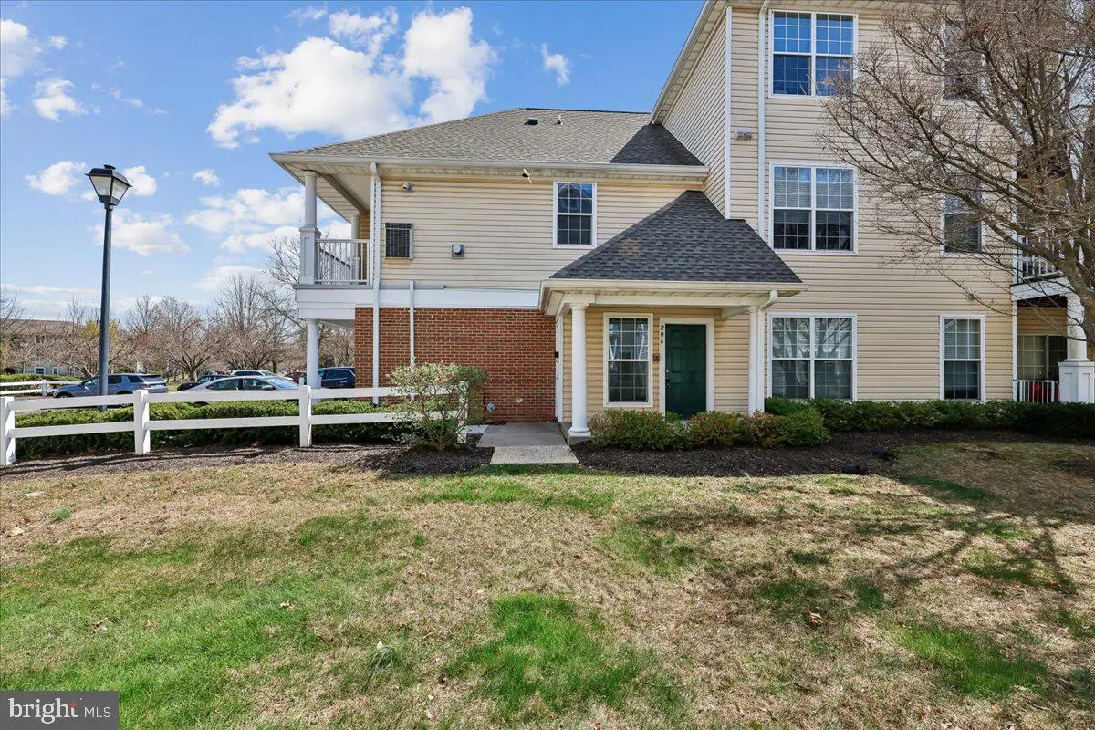 12700 Found Stone Rd #206, Germantown, MD 20876 - #1