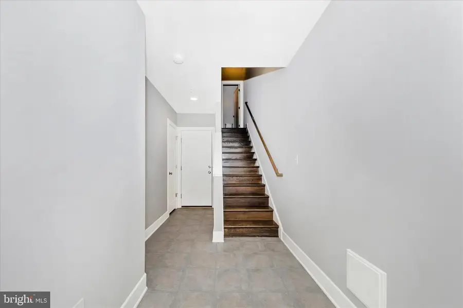 8074 Flatbush St, Rockville, MD 20855 - #3