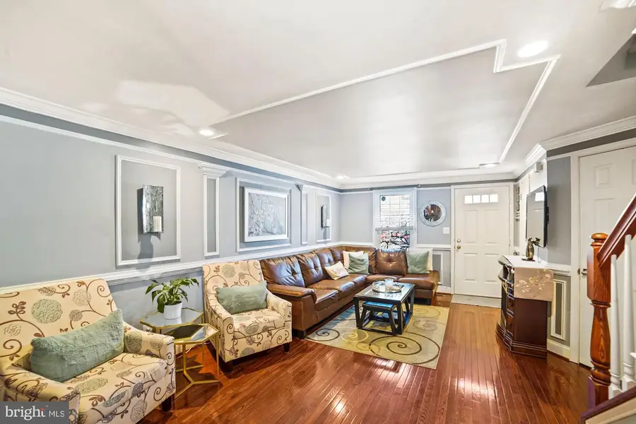 9508 Dunbrook Ct, Montgomery Village, MD 20886 - #3