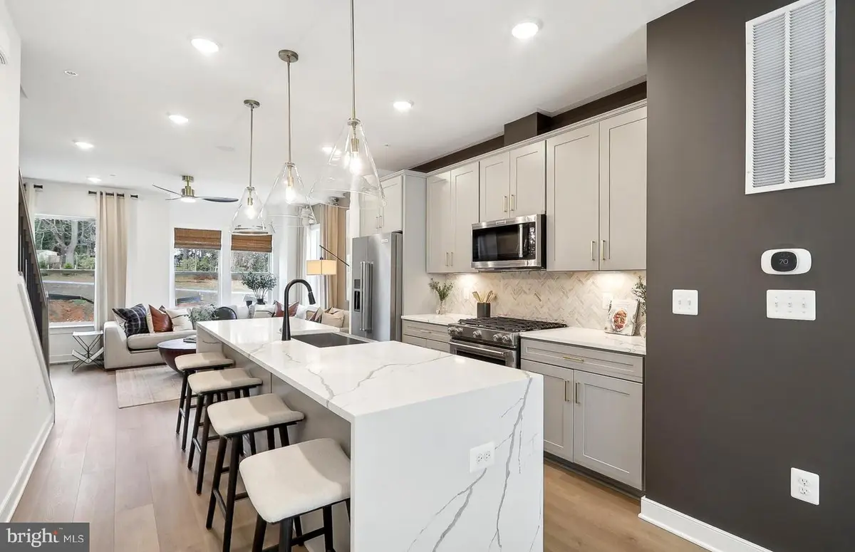 3041 Nina Clarke Dr, Rockville, MD 20850 - #1