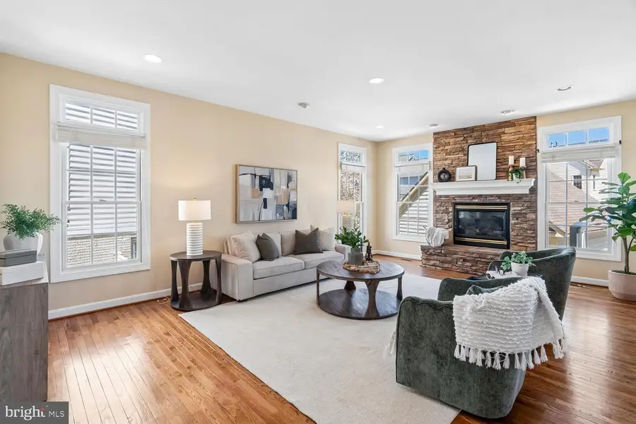 614 Linslade St, Gaithersburg, MD 20878 - #3