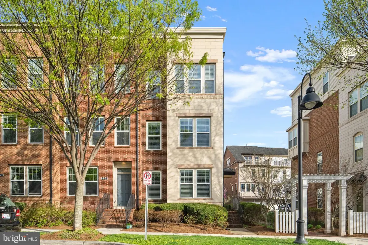 228 Hemingway Dr, Gaithersburg, MD 20878 - #1