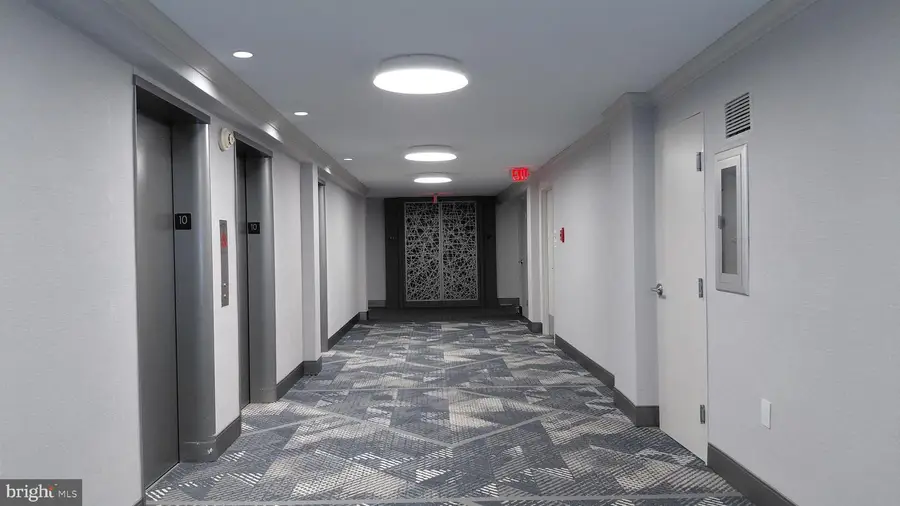 10201 Grosvenor Pl #1016, North Bethesda, MD 20852 - #2