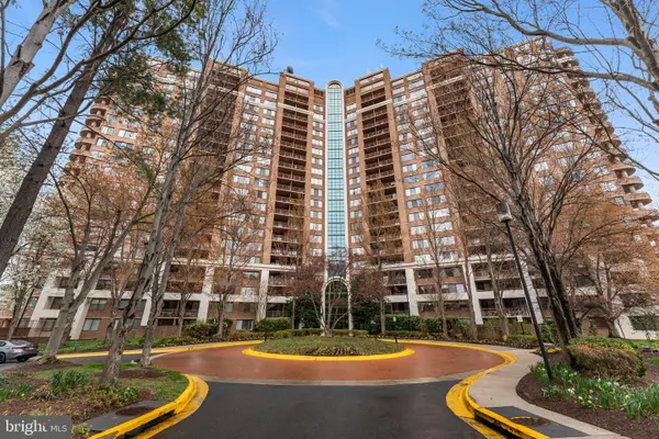 10101 Grosvenor Pl #1808, ROCKVILLE, MD 20852