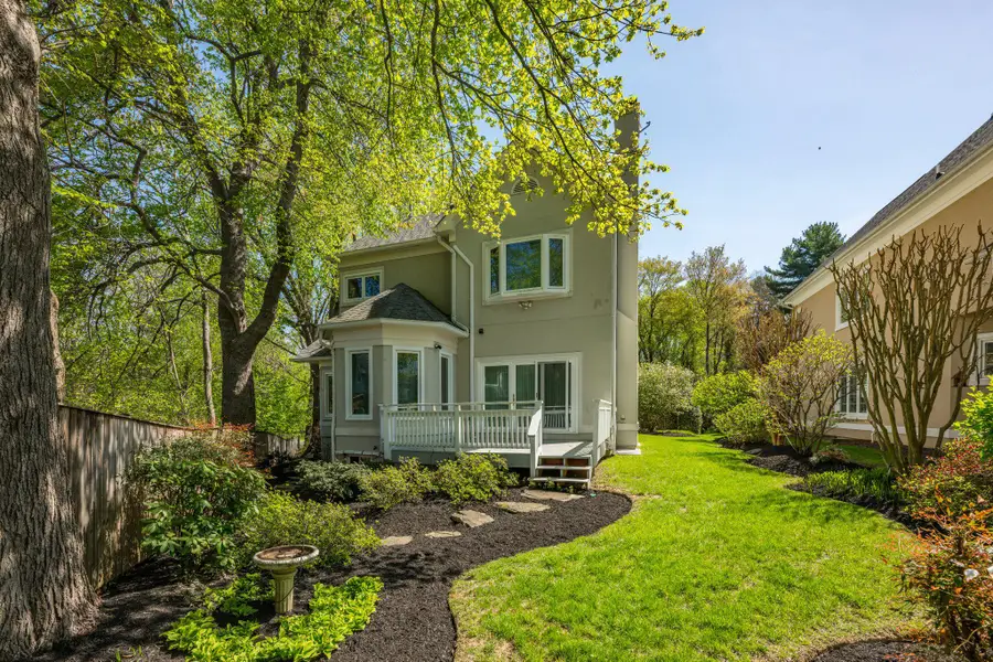 4332 Sangamore Rd, Bethesda, MD 20816 - #2