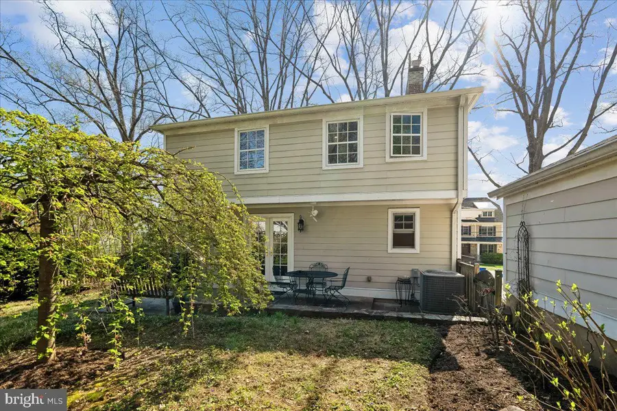 7910 Kentbury Dr, Bethesda, MD 20814 - #3