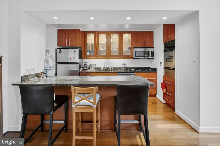 4515 Willard Ave #702s, Chevy Chase, MD 20815 - #2