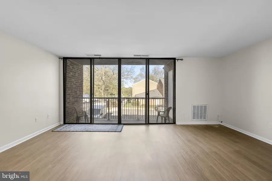 740 Quince Orchard Blvd #102, Gaithersburg, MD 20878 - #3